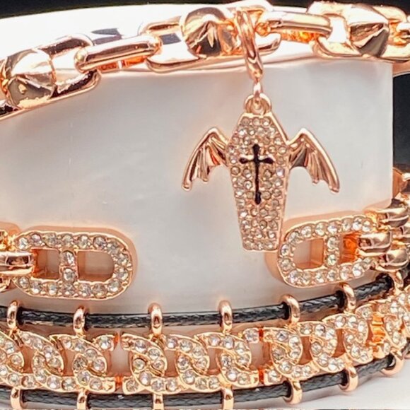 Glampire Nights ST52812 Halloween Stack 2025 Bat Coffin Charm - Picture 1 of 4